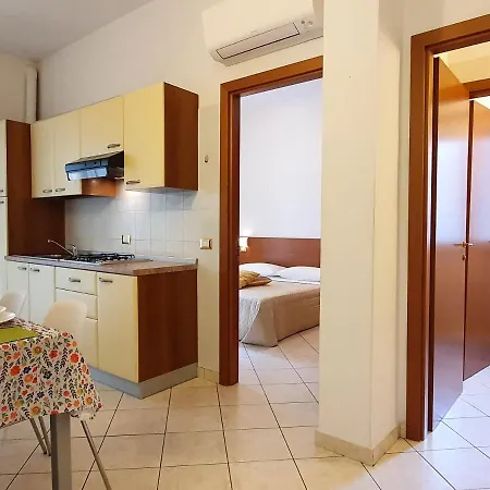 Aparthotel Special 3*